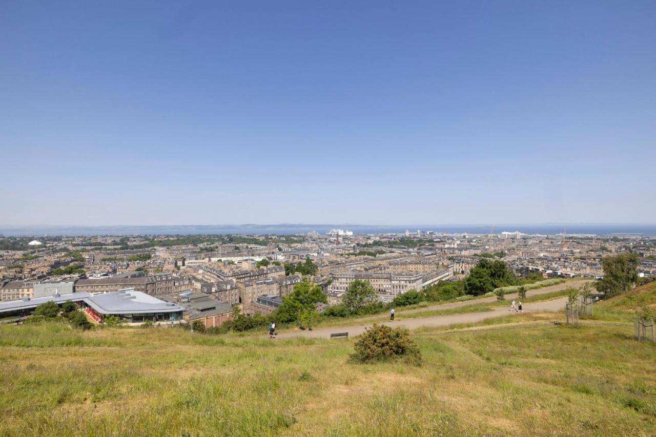 Charming Studios Near Holyrood Park & Calton Hill Edinburgh Exterior photo