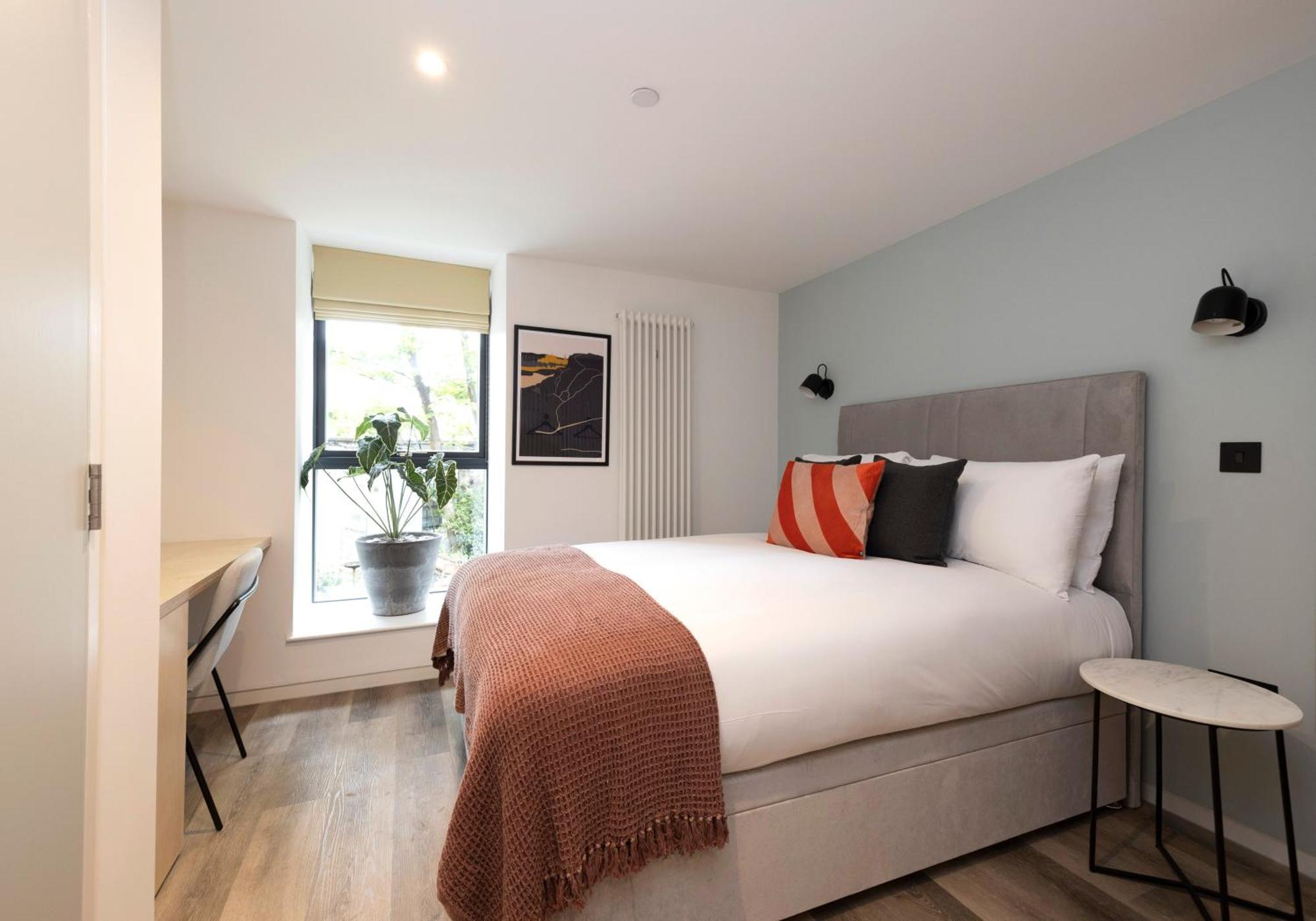 Charming Studios Near Holyrood Park & Calton Hill EDI Room photo
