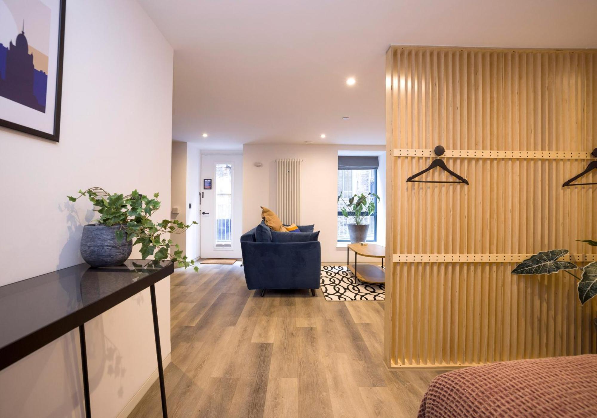 Charming Studios Near Holyrood Park & Calton Hill EDI Exterior photo